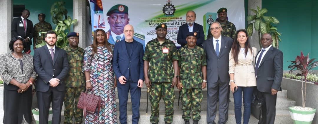 CDS/Chairman Board of Director DICON -SUR in a Group Photograph with the Board members